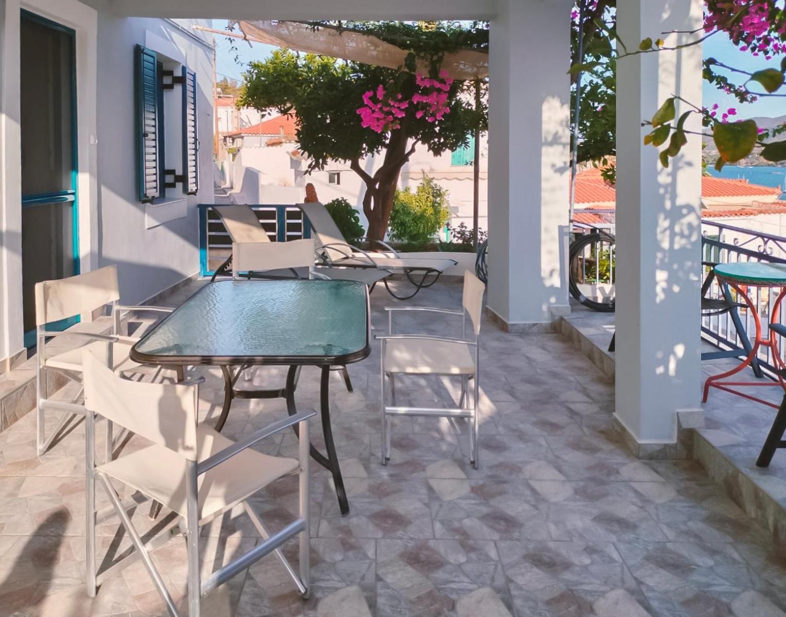 John's House Apartment Poros Town
